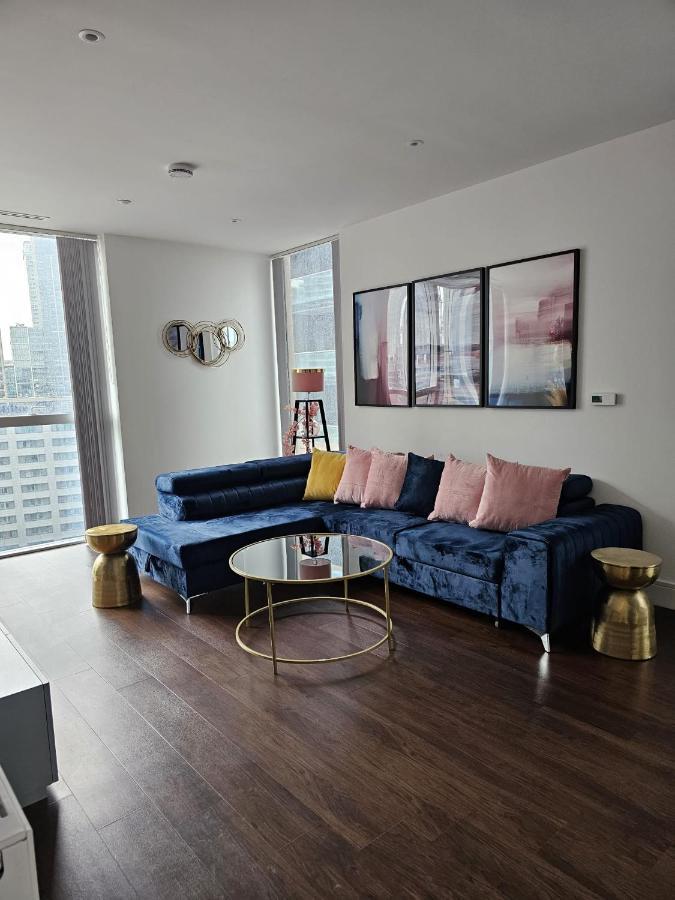 2 Bed Luxurious Apartments Canary Wharf Londres Exterior foto
